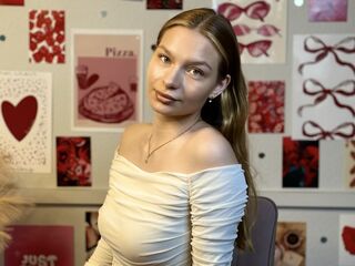 naughty camgirl masturbating with dildo DonetteSimple