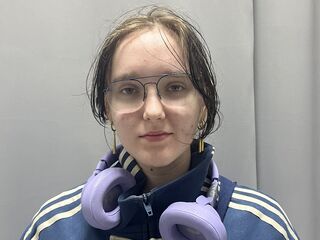 chat room live sex cam DoraDawson