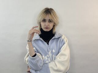 hot cam slut DorisTorchio