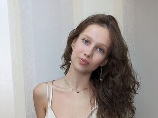 topless webcam girl EdlinHathorne