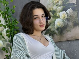 cam girl photo EdnaRomberg