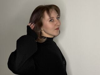 sexy cam girl picture ElayneSehnert