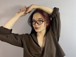 masturbating camgirl ElizabethHerrer