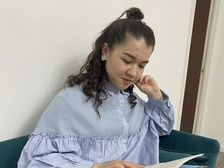 camgirl chatroom EllyJames