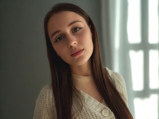 fingering webcamgirl ElwynaHarn
