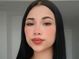 camgirl masturbating with vibrator EmilyMorrison