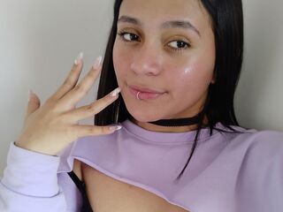 cam girl playing with vibrator EmilynGrifs