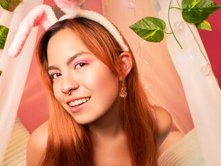 nude webcam girl photo EmmaMonnet