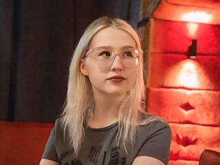 naughty camgirl masturbating EusebiaRosal