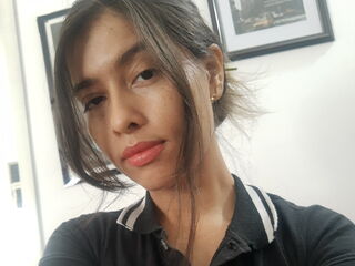 fingering webcam girl GabyelleSantana
