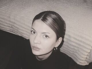 webcam babe GenaBaillargeon