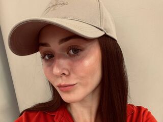 naked camgirl fingering pussy GeniaWhooper