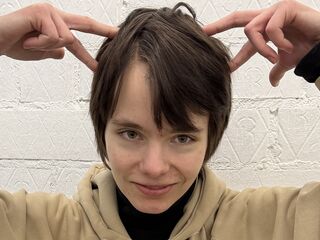 naked girl with webcam masturbating with sextoy GermaineBininger