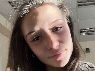 camgirl HeidyDuggar