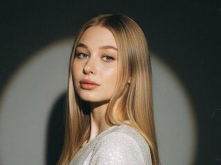 beautiful webcamgirl HertaLecaros