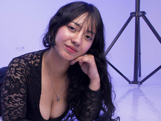 free webcam chatroom IsabellaBot