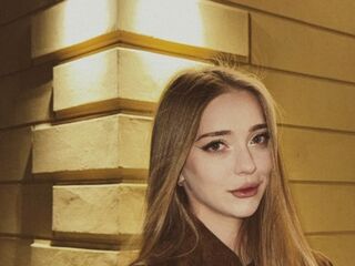 live cam girl IvaBusack