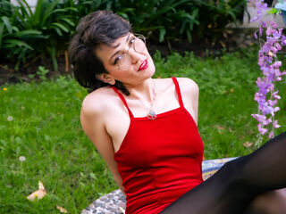 naked girl with webcam masturbating with dildo IveteDurand