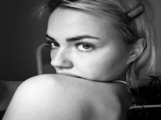 naked girl with webcam fingering JacintaPrincipe