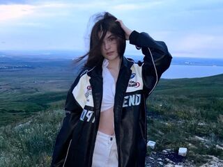 girl JamiMention