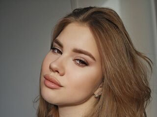 camslut topless JayHainey