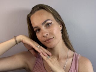shaved pussy webcam JerilynMominee