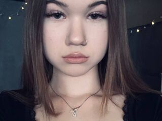 beautiful camgirl JerryBlechman