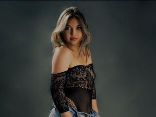 mastubating web cam girl JessieSantana