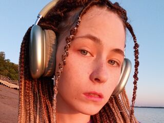 nude gamgirl JodeeChum
