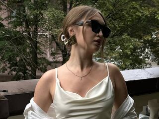 live cam show JuliaPonomi