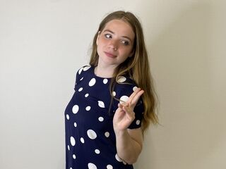 cam girl playing with sextoy JungSardi