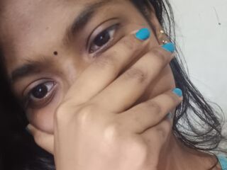 hot cam whore KajalRajput