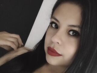 hot cam girl masturbating with vibrator KellyLoraine