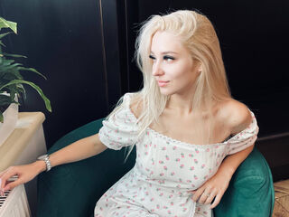 cam girl sex picture KiraMo
