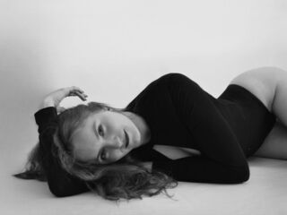 hot cam girl fingering KolobanovaEva