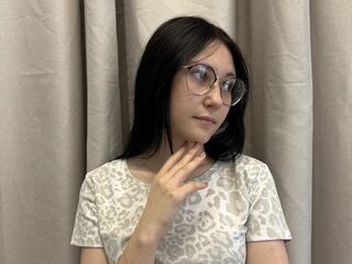 camgirl masturbating with dildo LanelleHiga