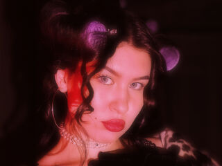 naked girl with webcam fingering pussy LarondaSuitt