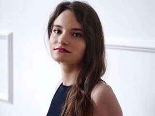 girl camsex LatarshaLoreg