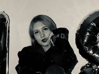 webcamstripper LatishaWolfenden