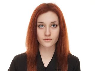 camgirl playing with sextoy LavBima