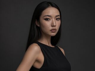 naked camgirl masturbating LeeanneBossley