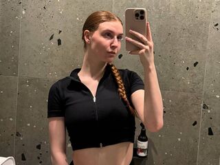 free web cam chat LessieNunz