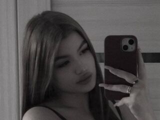 camwhore masturbating with dildo LoraineLutton