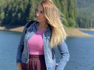 camgirl live porn LovelyMaia