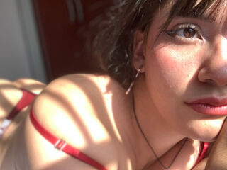 fingering girl cam LuciaRici