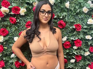 webcamgirl chatroom LucyHerz