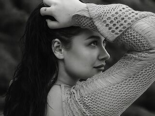 camslut masturbating LyraMonroe