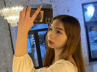 naughty cam girl masturbating with dildo MagalyBoffa