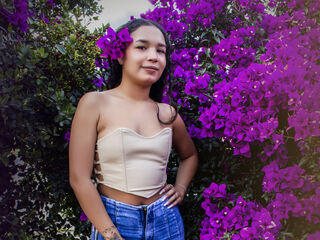 cam girl spreading pussy MailyCambell