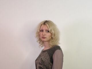 hot cam girl spreading pussy MandyZillman